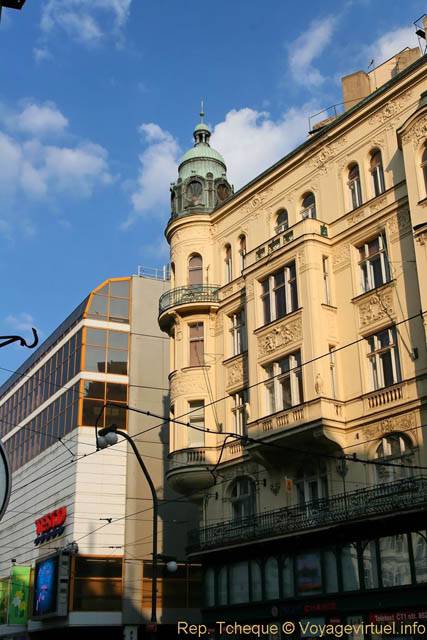 Národní, ancien et moderne - Praga, República Checa