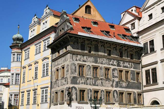 Vieille ville, vue globale de la Maison à la Minute (Dům U Minuty), Malé námestí - Praga, República Checa