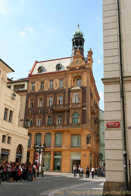 Immeuble à l'angle de Havelska, vue depuis Ovocny Trh, Stare Mesto - Praga, República Checa