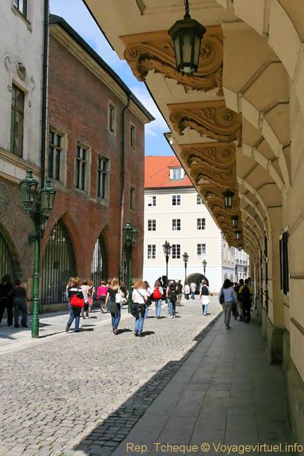Ovocny Trh, architecture extérieure du théâtre des Etats - Praga, República Checa