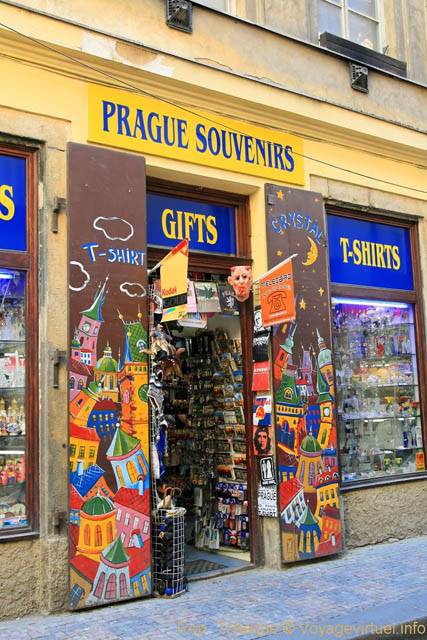 Magasin coloré, souvenirs de Rybna - Praga, República Checa