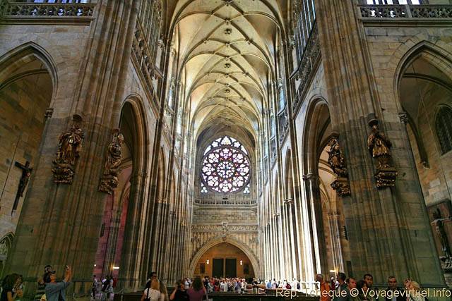 Cathédrale Saint-Guy, Grande Nef Sv Vit Vaclav A Vojtech Katedrala, (Prazsky Hrad) - Praga, República Checa