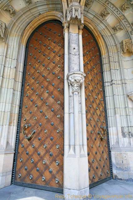 La Porte d'Or de la Cathédrale Saint Guy, (Prazsky Hrad) - Praga, República Checa