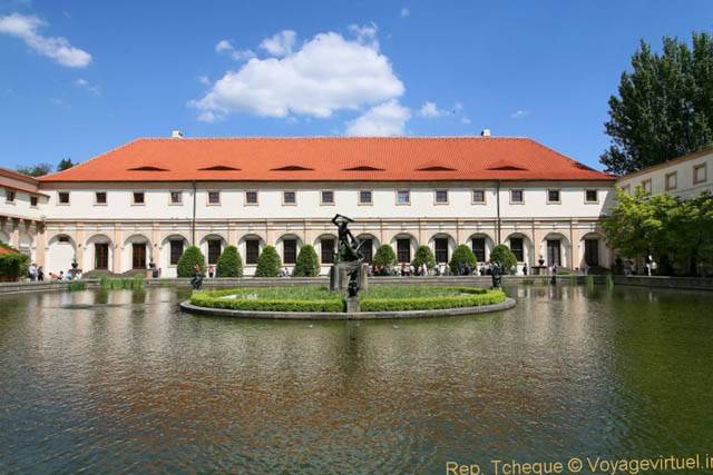Grand bassin dans le Jardin Wallenstein, Valdstejnska Zahrada - Praga, República Checa