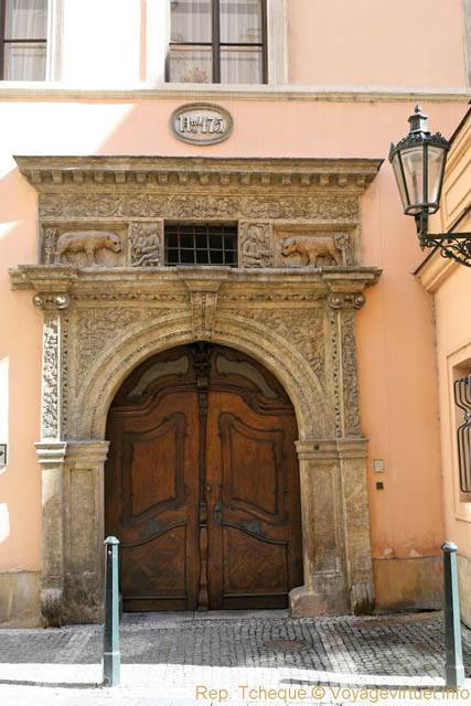 Zelezna, la Porte aux Ours - Praga, República Checa