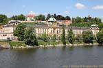 Palais entre Nabrezi Edvarda Benese et Korsakovo, Praga, República Checa.