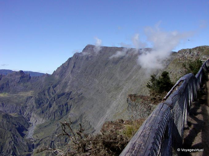 Cirque río Guijarros de Maido, Mafate - Isla de la Reunión