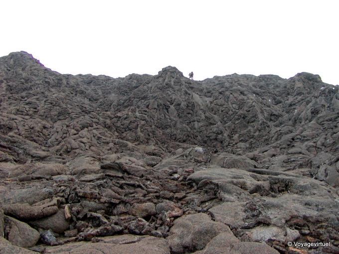 Los meandros de la lava en el cráter Bory - Isla de la Reunión
