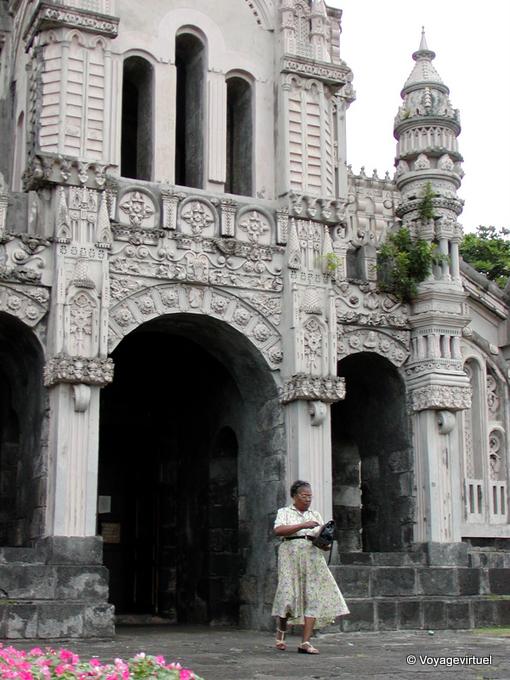 Iglesia de Santa Ana, obra del Padre o el padre Dobem Dobemberger - Isla de la Reunión