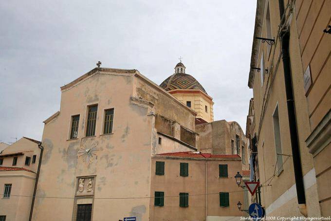Alghero, Iglesia de San Miguel Arcángel - Cerdena