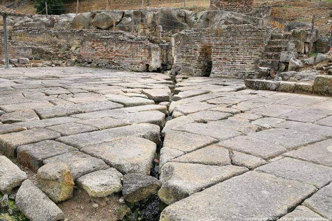 Fordongianus Terme Romane, flujo acuoso - Cerdena