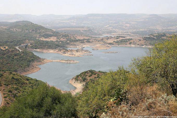 Monteleone Rocca Doria, paisaje - Cerdena