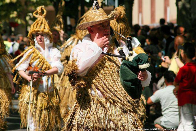 Nuoro, Fiesta del Redentor, gaita trajes tradicionales de plantas - Cerdena