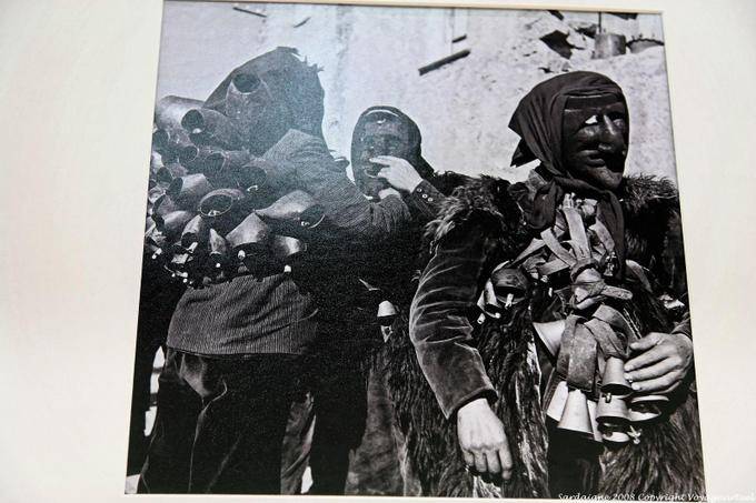 Nuoro Museo, desfile Mamoiada - Cerdena