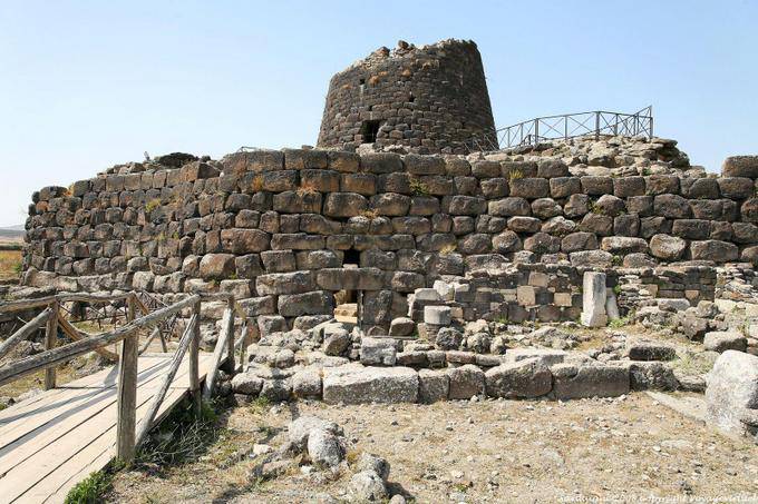 Nuraghe Santu Antine - Cerdena