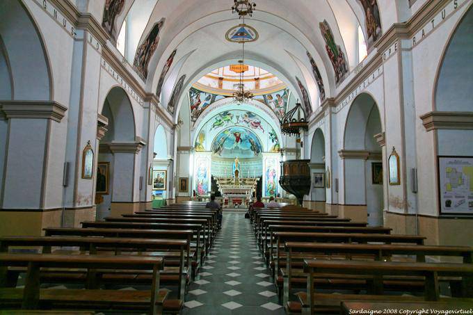 Olbia, San Pablo Apóstol, nave - Cerdena