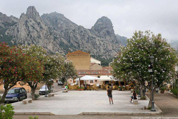 San Pantaleo Piazza Vittorio Emanuele - Cerdena
