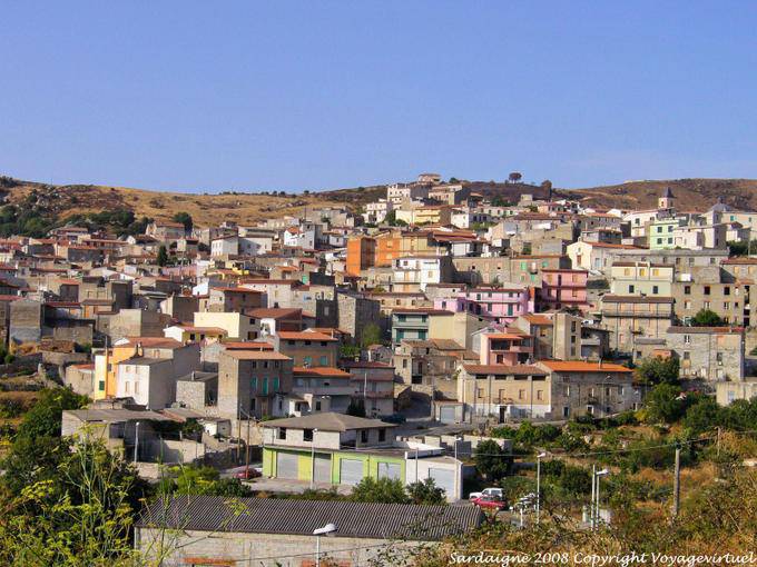 Vista Sarule en el pueblo - Cerdena