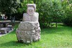 Chiaramonti, el jardín público estatua Paoloine Venta, Cerdena.