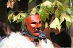 Nuoro, Fiesta del Redentor, sos Merdules Bezzos de Otzana, máscara roja, Cerdena.