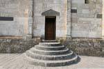 Santa Giusta, pasos redondeados, la Basílica de Santa Justa Romanica, Cerdena.