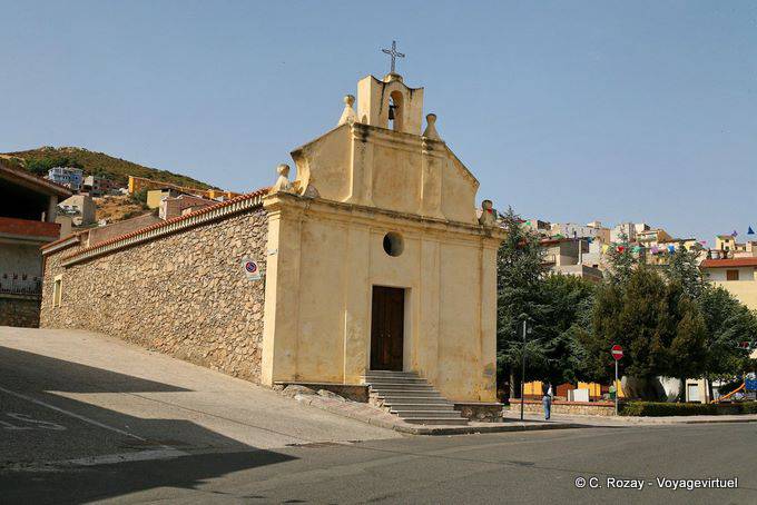 Orgosolo, una Capilla a través Rinascita - Cerdena