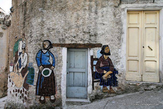 Orgosolo, las dos mujeres de la Via G. Corraine - Cerdena