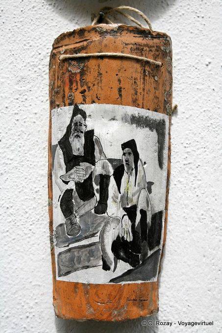 Orgosolo, una jarra de madera pintada - Cerdena