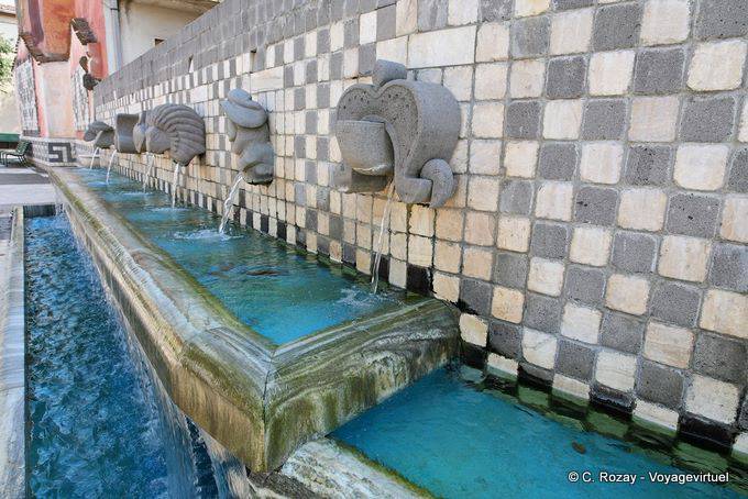 Tinnura, la fuente zodiacal - Cerdena