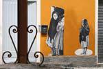 Orgosolo, los niños juegan a las escondidas, Murales, Cerdena.