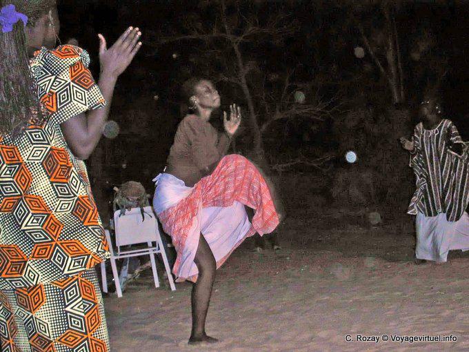 Noche de fiesta y danza salvaje - Senegal