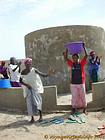 El canto del agua, mujer bailando, Senegal.