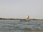 Barco de vela típica y Sine Saloum, Senegal.