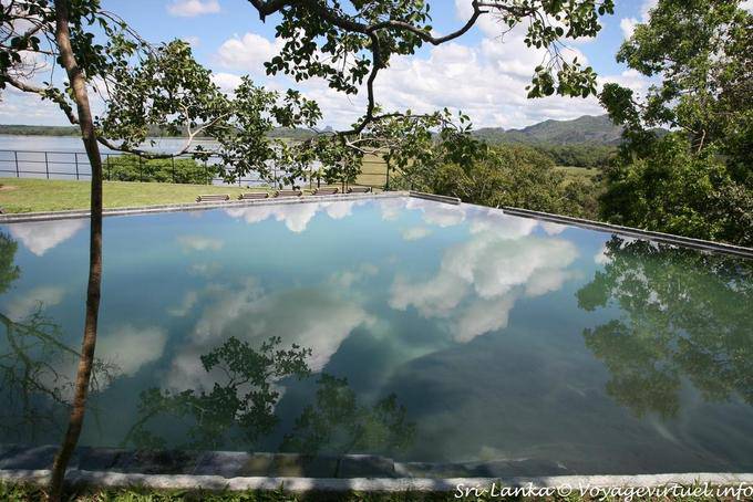 Piscina Heritance hotel Dambulla - Ceilan Sri Lanka