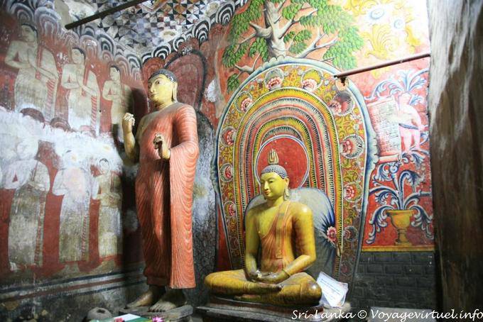 Las estatuas de Budas Cueva Devaraja lena, Raja Maha Vihara, Dambulla - Ceilan Sri Lanka