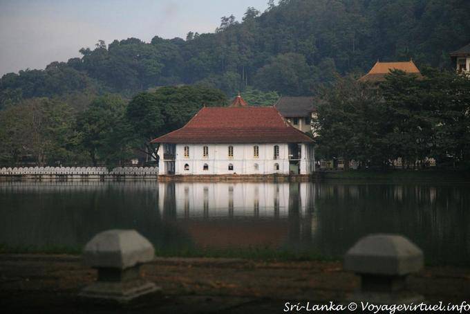 Suite Pavilion Queen en el lago en Kandy - Ceilan Sri Lanka