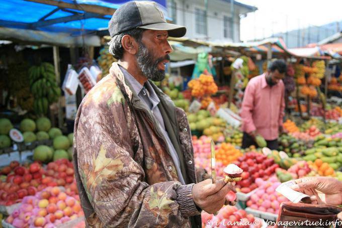 Propuesta de rambután gusto, Mercado Nuwara Eliya - Ceilan Sri Lanka