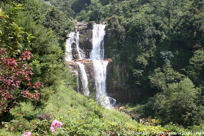 Cascada doble en Ramboda, alrededor de Nuwara Eliya - Ceilan Sri Lanka