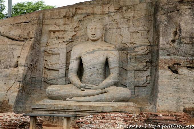 Dhyana Mudra Buda sentado, Gal Vihara, Polonnaruwa - Ceilan Sri Lanka