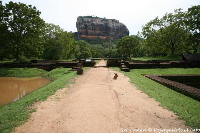 La entrada principal a Sigiriya, Simhagîri - Ceilan Sri Lanka