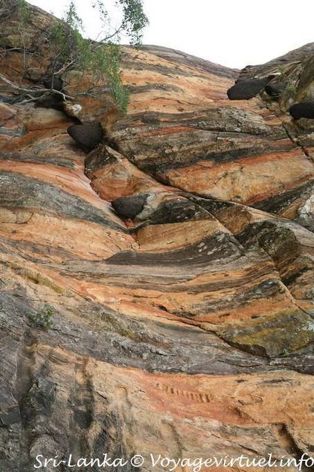 Sigiriya, el color de león estratos de roca - Ceilan Sri Lanka