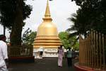 Estupa Templo del Buda de Oro, Dambulla, Ceilan Sri Lanka.