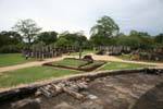 Panorama Dalada Maluva visto desde el Vatadage, Polonnaruwa, Ceilan Sri Lanka.
