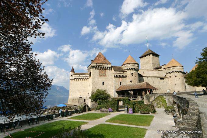 Castillo de Chillon y Jardín, Montreux - Suiza