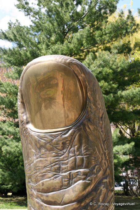 César Baldaccini, primer plano en un detalle Pouce Fundación Gigante Gianadda - Suiza