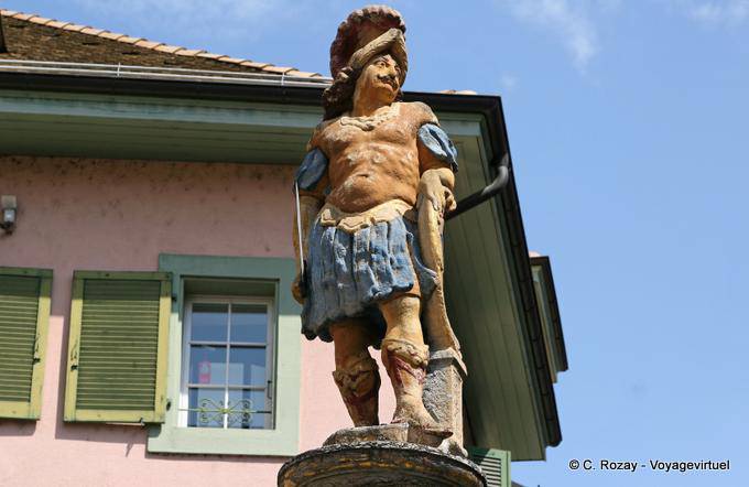 Rue St. Martin Center, estatua policromada, Vevey - Suiza