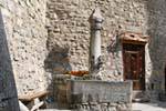 Fontaine, el Castillo de Chillon, Suiza.