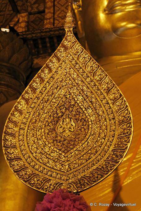 Fan finamente picado, Wat Choeng Phanan, Ayutthaya - Tailandia