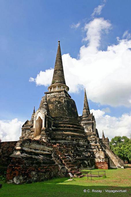Chedi y mandapa Rey Borom Trailokanat, Wat Phra Sri Samphet, Ayutthaya - Tailandia