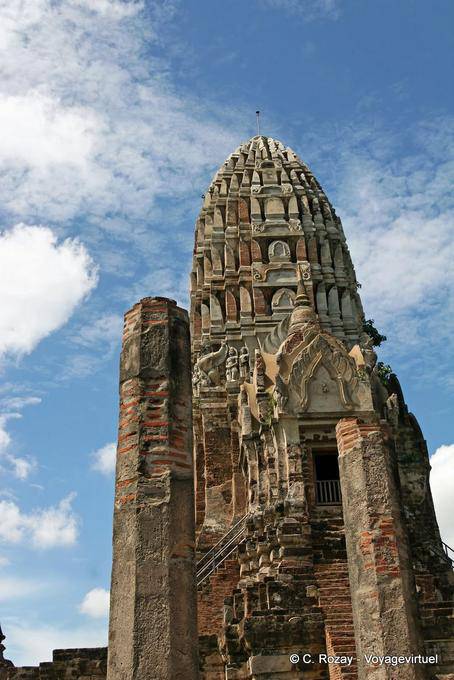 Ver cella del Prang, Wat Raj Burana, Ayutthaya - Tailandia
